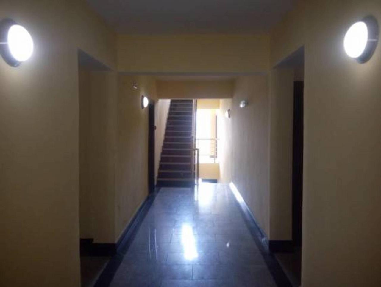 Hotel Newcastle Lagos Buitenkant foto