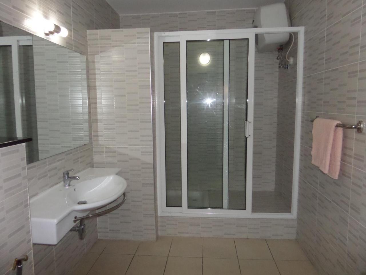 Hotel Newcastle Lagos Kamer foto