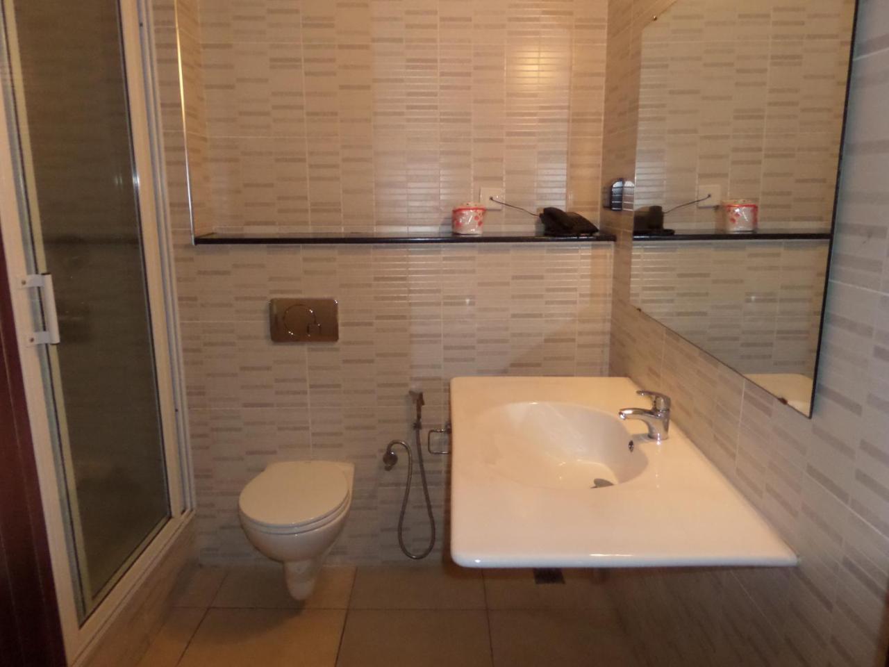 Hotel Newcastle Lagos Kamer foto